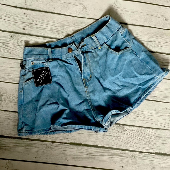 Mom jean shorts - Picture 1 of 2